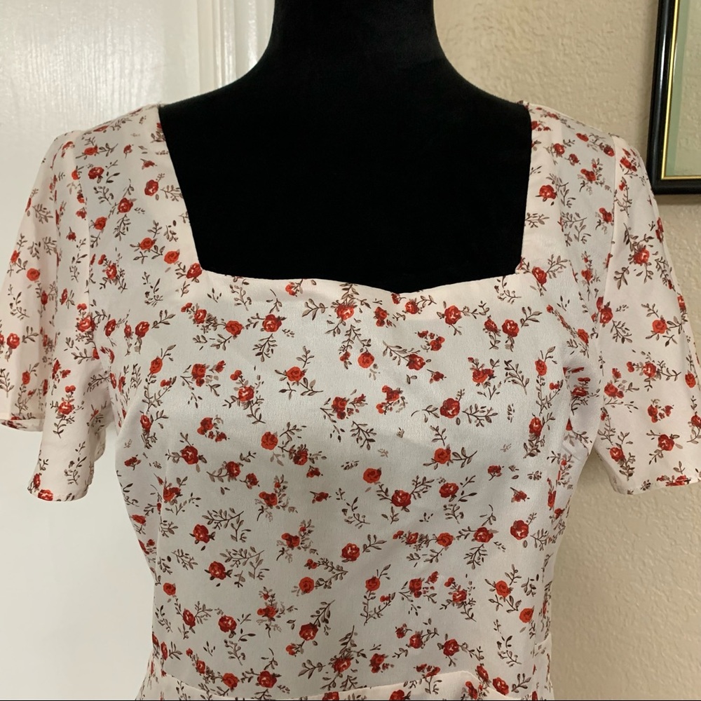 SHEIN floral dress - Picture 4 of 10